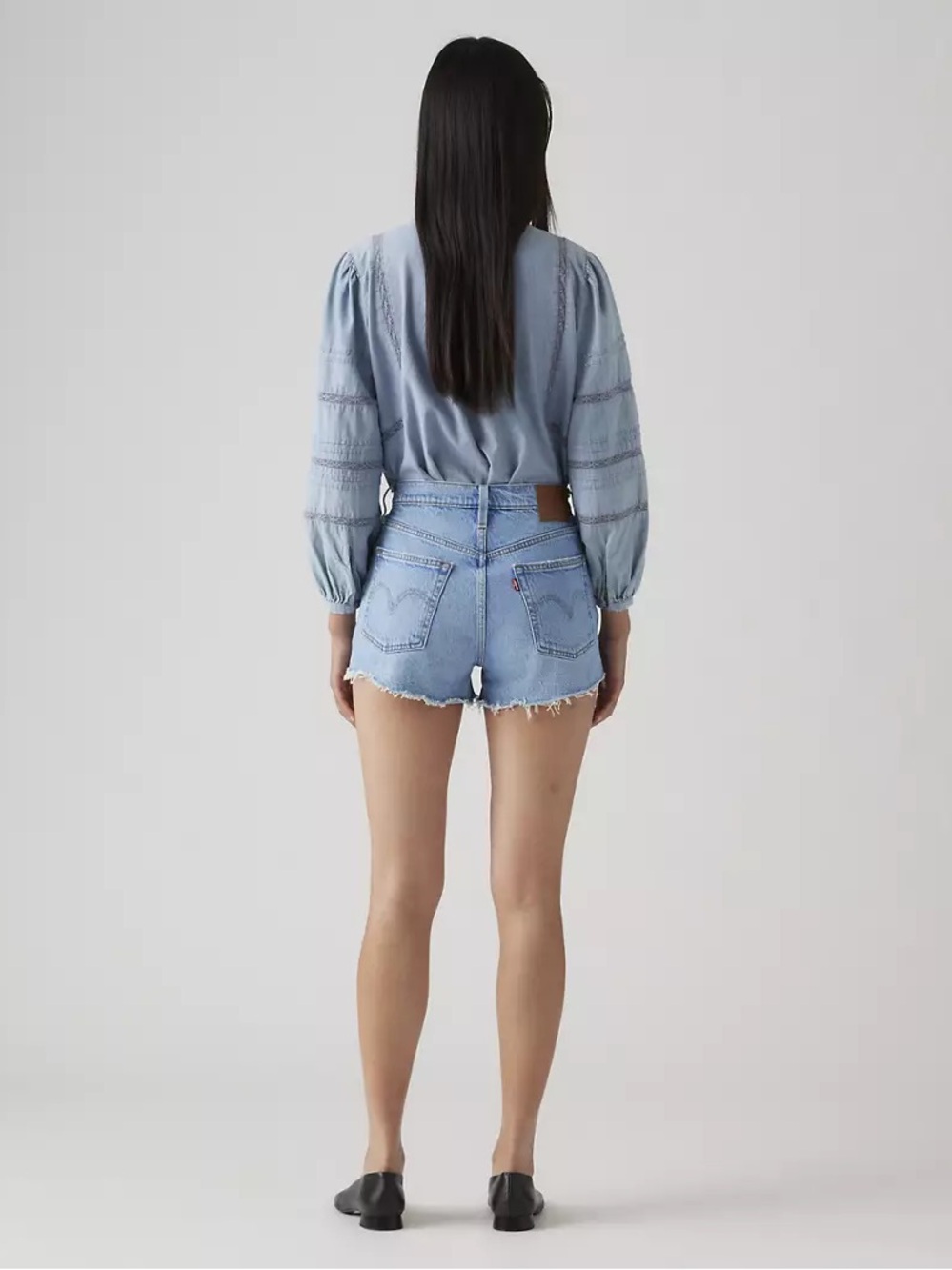 Levi's Light Blue Denim 501 Jeans with Leather Patch - Picture 2 of 9